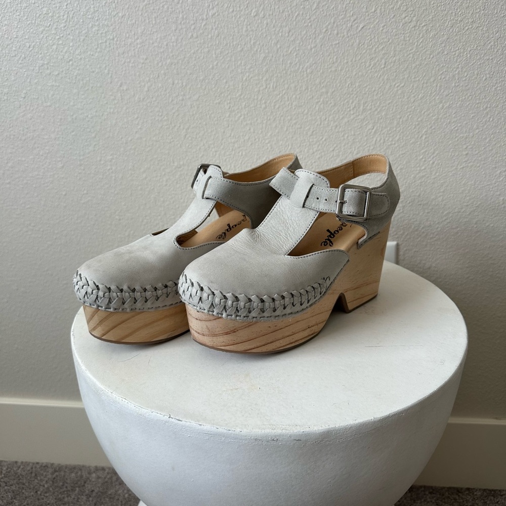 Free People Clogs